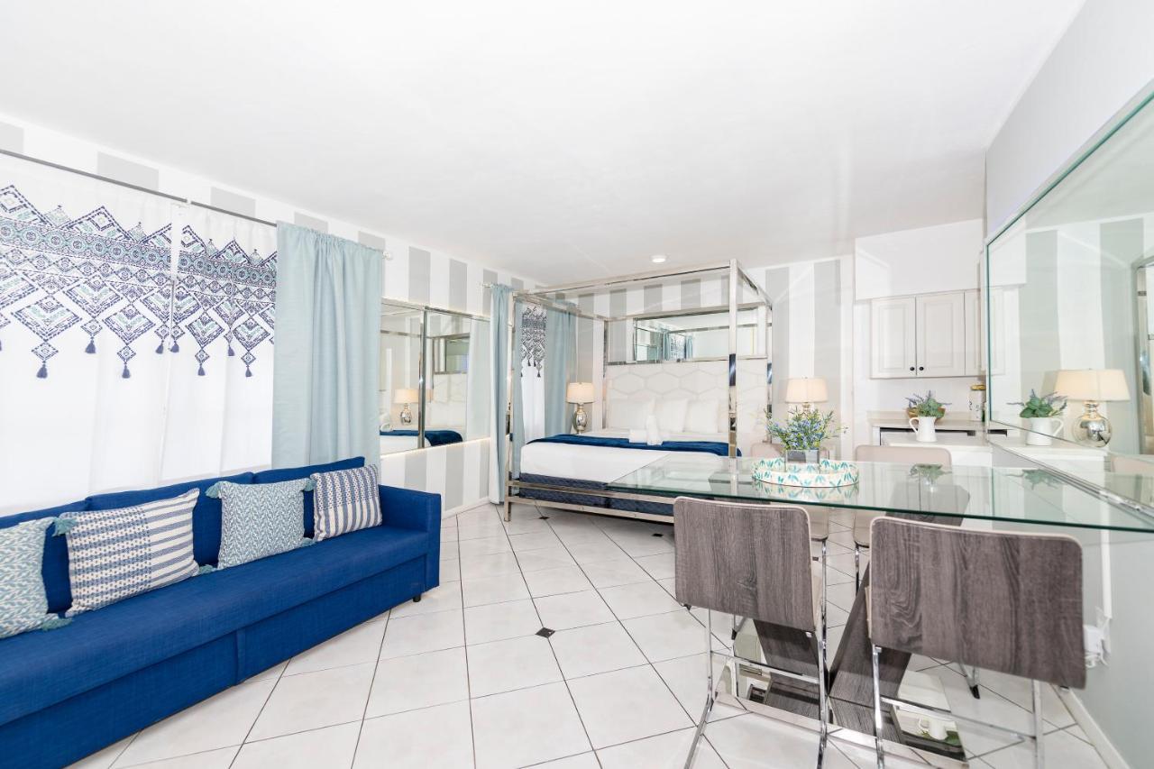 Apartments On Collins Miami Beach Exterior photo